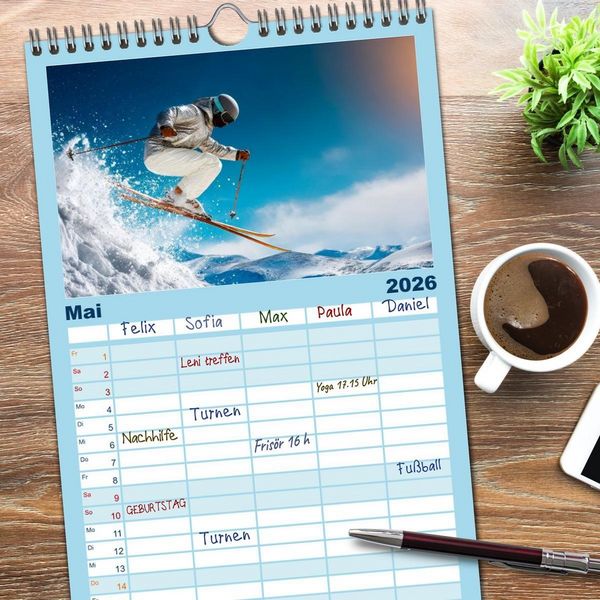 Produktbild: Familienplaner 2026 - Skifahren - endlich Schnee mit 5 Spalten (Wandkalender, 21 x 45 cm) CALVENDO