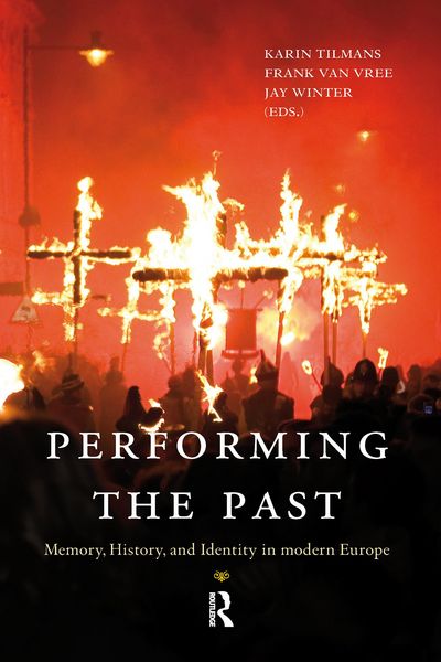 Produktbild: Performing the Past