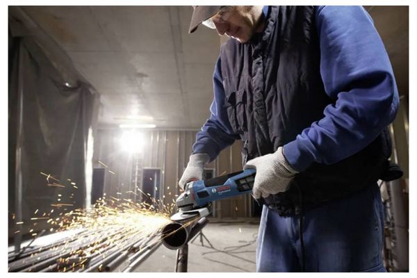Produktbild: Bosch Professional GWS 19-125 CIE 060179P002 Winkelschleifer 125mm 1900W