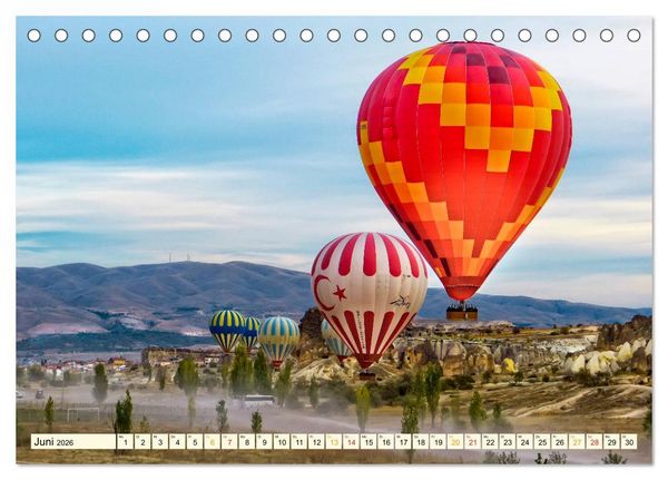 Produktbild: Mit dem Ballon &uuml;ber Kappadokien (Tischkalender 2026 DIN A5 quer), CALVENDO Monatskalender