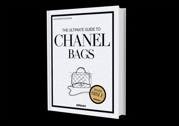 Produktbild: The Ultimate Guide to Chanel Bags