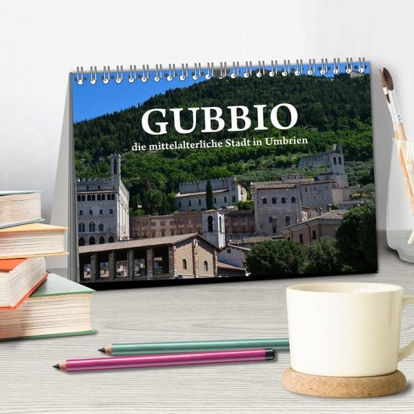 Produktbild: Gubbio - die mittelalterliche Stadt in Umbrien (Tischkalender 2026 DIN A5 quer), CALVENDO Monatskalender