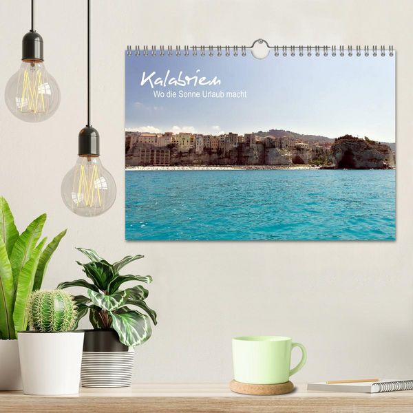 Produktbild: Kalabrien: Wo die Sonne Urlaub macht (Wandkalender 2026 DIN A4 quer), CALVENDO Monatskalender