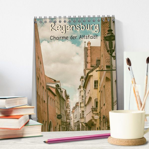 Produktbild: Regensburg - Charme der Altstadt (Tischkalender 2026 DIN A5 hoch), CALVENDO Monatskalender
