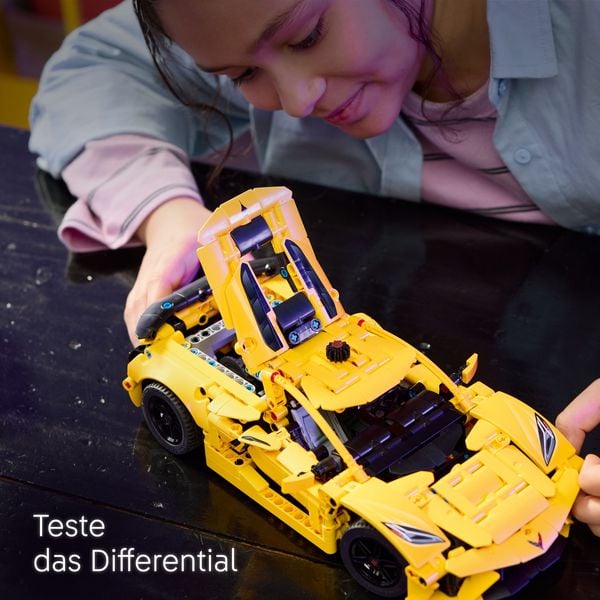 Produktbild: LEGO Technic Chevrolet Corvette Stingray - Spielzeug Sportwagen 42205