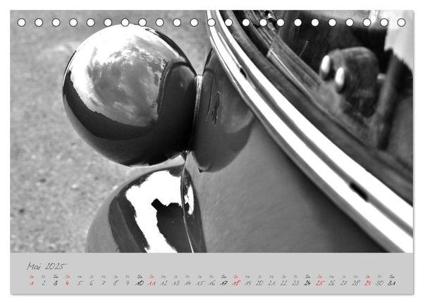 Produktbild: BMW Isetta 300 in schwarzwei&szlig; (Tischkalender 2025 DIN A5 quer), CALVENDO Monatskalender