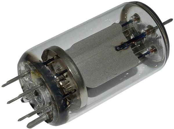 BTB Vertrieb QQE 06 / 40 = SRS 4451 Elektronenröhre Doppeltetrode 600 V 100 mA Polzahl: 7 Sockel: Septar Inhalt 1 St.