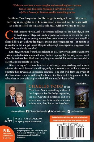Produktbild: A Divided Loyalty