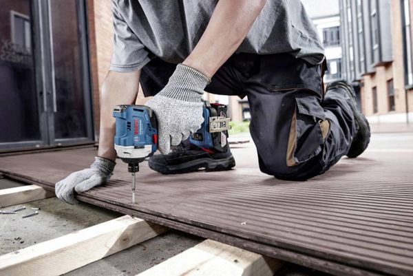 Produktbild: Bosch Professional GDR 18V-215 06019N2002 Akku-Drehschlagschrauber 215 Nm 18 V Anzahl mitgelieferte Akkus 2 4.0 Ah