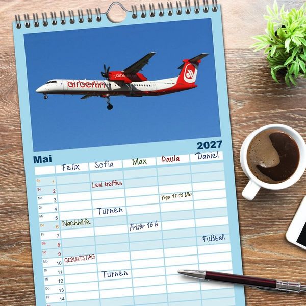 Produktbild: Familienplaner 2027 - In Memoriam Air Berlin mit 5 Spalten (Wandkalender, 21 x 45 cm) CALVENDO