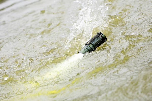 Produktbild: OLight Baton Turbo LED Taschenlampe akkubetrieben 1000lm 60h 91g