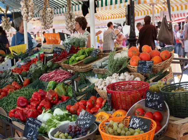 Produktbild: CALVENDO Puzzle Nizza auf dem Markt | 2000 Teile Lege-Gr&ouml;&szlig;e 90x67cm Foto-Puzzle f&uuml;r gl&uuml;ckliche Stunden