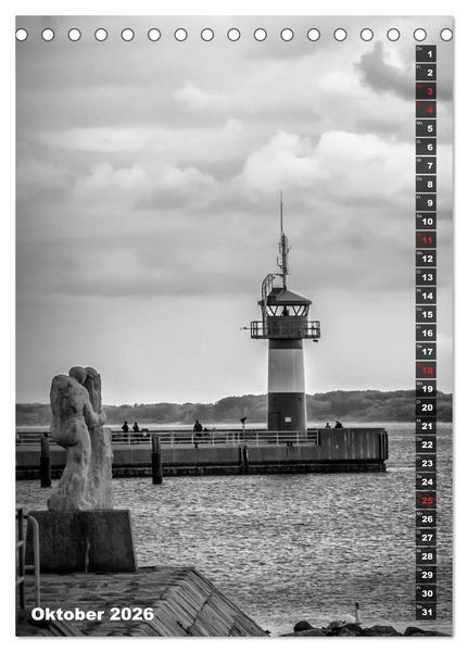 Produktbild: L&Uuml;BECK Monochrome Momente (Tischkalender 2026 DIN A5 hoch), CALVENDO Monatskalender