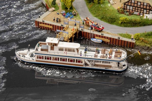 Produktbild: Faller 131009 H0 Boot/Schiff Modell Passagierschiff