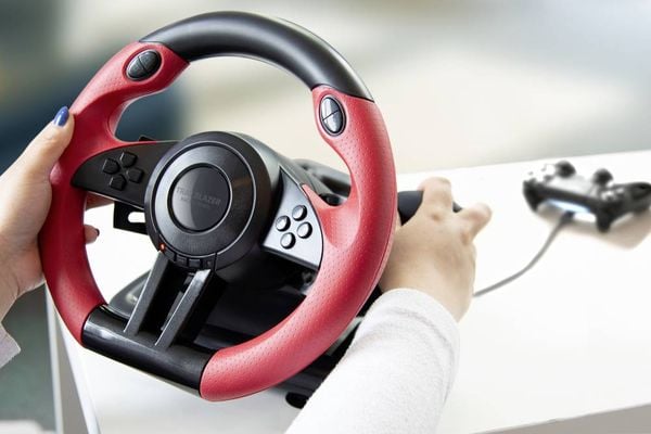 Produktbild: SPEEDLINK TRAILBLAZER Racing Wheel for PC/PS4/Xbox Series X/S/One/Switch 2/Switch/OLED, black