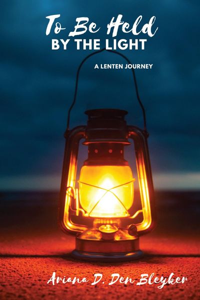 Produktbild: To Be Held by the Light