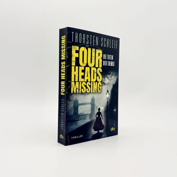 Produktbild: Four Heads Missing