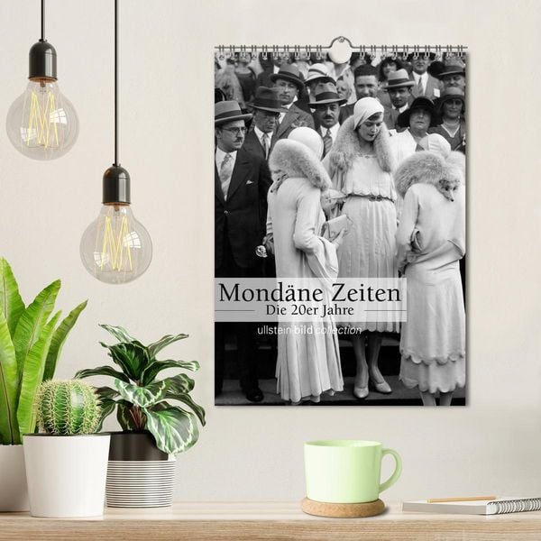 Produktbild: Mond&auml;ne Zeiten - Die 20er Jahre (Wandkalender 2026 DIN A4 hoch), CALVENDO Monatskalender