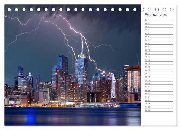 Produktbild: Faszination Blitze beeindruckende Fotos (Tischkalender 2026 DIN A5 quer), CALVENDO Monatskalender