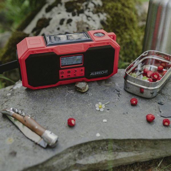 Produktbild: Albrecht DR 112 Outdoorradio DAB+, UKW Notfallradio, USB, Bluetooth&reg; Akku-Ladefunktion, Handkurbel, Solarpanel