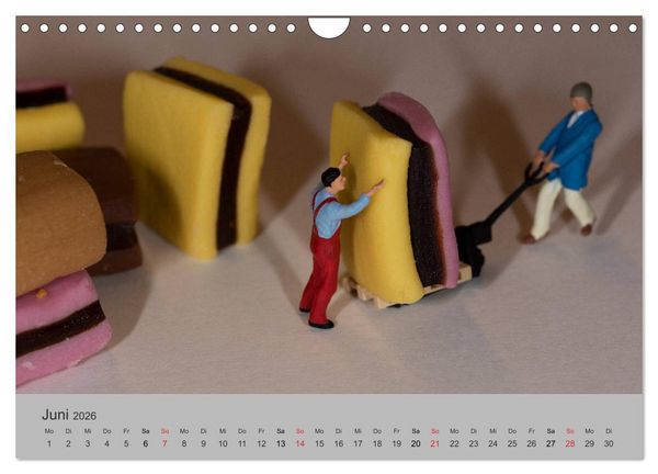 Produktbild: Miniaturen - Das Leben der Minis (Wandkalender 2026 DIN A4 quer), CALVENDO Monatskalender