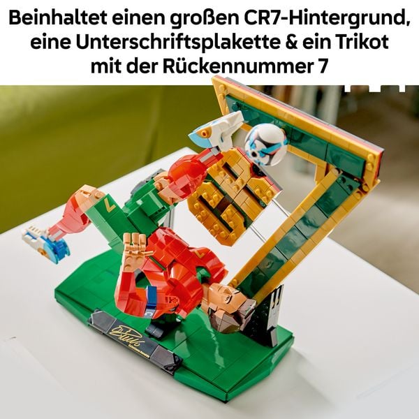 Produktbild: LEGO Editions 43016 Cristiano Ronaldo, Fu&szlig;balllegende, Bauset f&uuml;r Kinder; Fu&szlig;ball-Deko