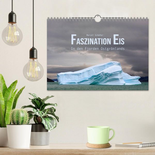 Produktbild: Faszination Eis - In den Fjorden Ostgr&ouml;nlands (Wandkalender 2026 DIN A4 quer), CALVENDO Monatskalender