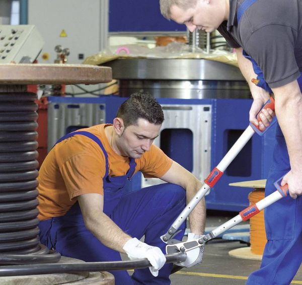 Produktbild: Knipex 95 32 038 Ratschen-Kabelschere Geeignet f&uuml;r (Abisoliertechnik) Alu- und Kupferkabel, ein- und mehrdr&auml;htig 38 mm 280 mm&sup2;