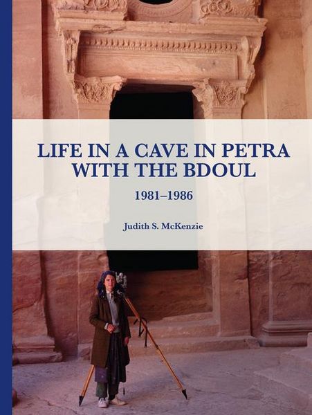 Produktbild: Life in a Cave in Petra with the Bdoul