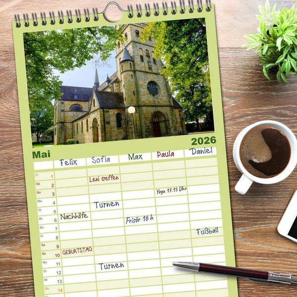 Produktbild: Familienplaner 2026 - Ein Blick auf Lippstadt mit 5 Spalten (Wandkalender, 21 x 45 cm) CALVENDO