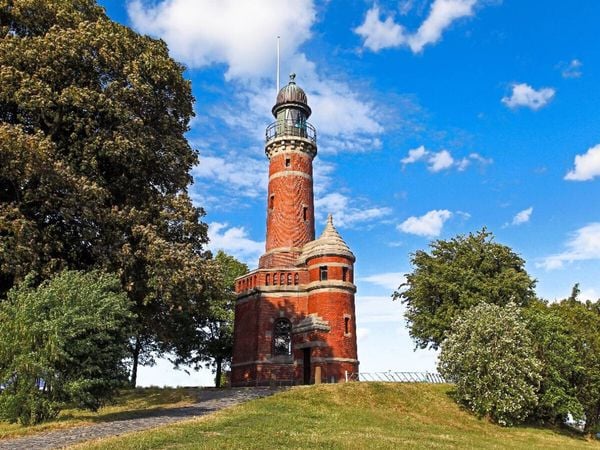 Produktbild: CALVENDO Puzzle Der Leuchtturm in Kiel-Holtenau | 1000 Teile Lege-Gr&ouml;&szlig;e 64x48cm Foto-Puzzle f&uuml;r gl&uuml;ckliche Stunden
