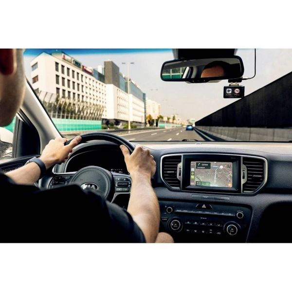 Produktbild: Lamax T10 Dashcam mit GPS Blickwinkel horizontal max.=170 &deg; Datenanzeige im Video, G-Sensor, WDR, Schleifenaufzeichnung, Automatischer Start, GPS