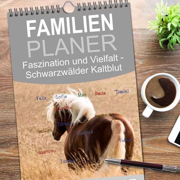 Produktbild: Familienplaner 2026 - Faszination und Vielfalt - Schwarzw&auml;lder Kaltblut mit 5 Spalten (Wandkalender, 21 x 45 cm) CALVENDO
