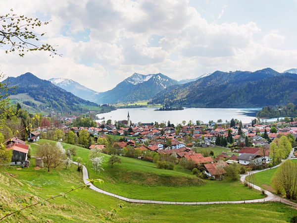 Produktbild: CALVENDO Puzzle Aussicht auf den Luftkurort Schliersee | 1000 Teile Lege-Gr&ouml;&szlig;e 64x48cm Foto-Puzzle f&uuml;r gl&uuml;ckliche Stunden