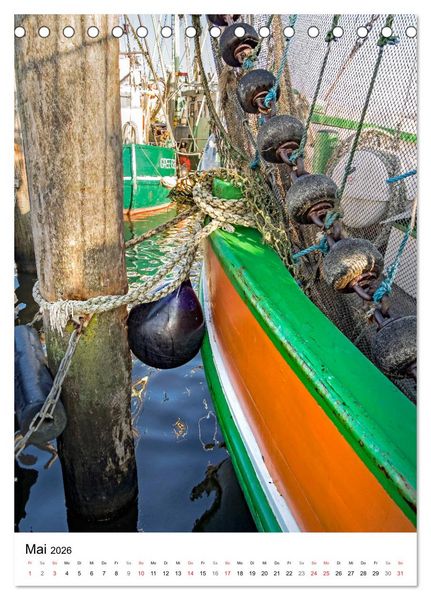 Produktbild: GREETSIEL Rund um den Hafen (Tischkalender 2026 DIN A5 hoch), CALVENDO Monatskalender