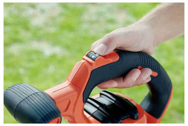 Produktbild: Black & Decker BEBLV300-QS Elektro Laubsauger 230V