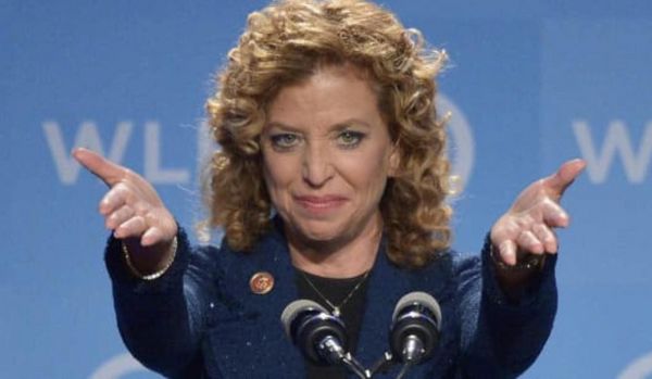 Produktbild: Between The Devil And The DNC