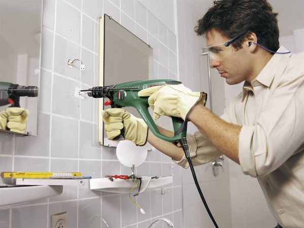Produktbild: Bosch Home and Garden PBH 2100 RE SDS-Plus-Bohrhammer 550W inkl. Koffer