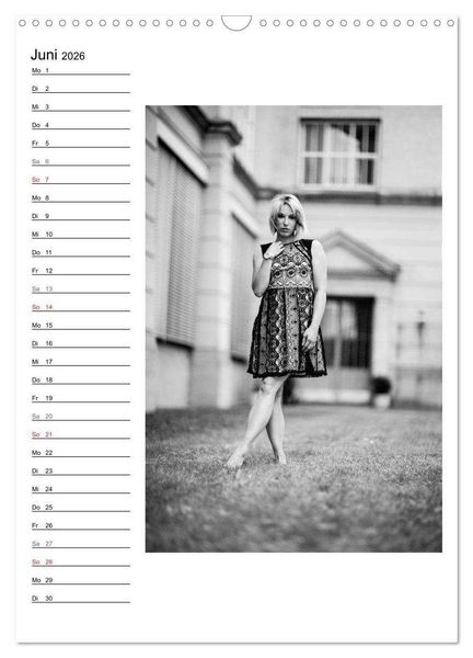 Produktbild: Mode in schwarz und wei&szlig; (Wandkalender 2026 DIN A3 hoch), CALVENDO Monatskalender