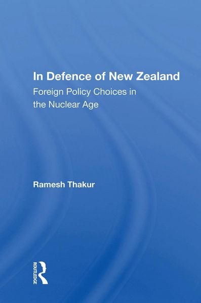 Produktbild: In Defence of New Zealand