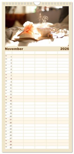 Produktbild: Familienplaner 2026 - Zartes Landhausflair. Erholung und Entspannung f&uuml;r die Seele mit 5 Spalten (Wandkalender, 21 x 45 cm) CALVENDO