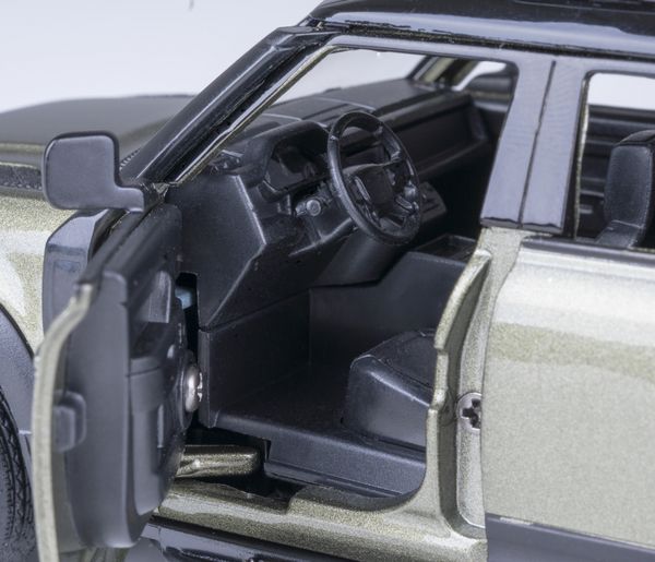 Produktbild: Land Rover Defender 110 Diecast 1:32 gr&uuml;n inkl. Knopfzellen
