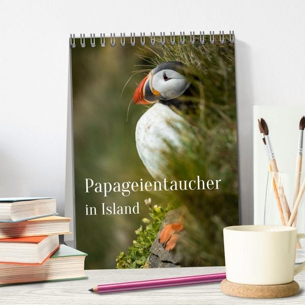 Produktbild: Papageientaucher in Island (Tischkalender 2026 DIN A5 hoch), CALVENDO Monatskalender