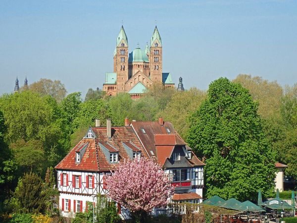 Produktbild: CALVENDO Puzzle Blick auf den Kaiserdom in Speyer am Rhein | 1000 Teile Lege-Gr&ouml;&szlig;e 64x48cm Foto-Puzzle f&uuml;r gl&uuml;ckliche Stunden