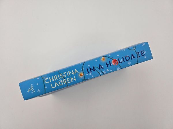 Produktbild: In a Holidaze &ndash; Ihr Weihnachtswunsch f&uuml;hrt zu Gef&uuml;hlschaos unterm Mistelzweig