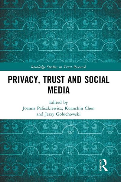 Produktbild: Privacy, Trust and Social Media