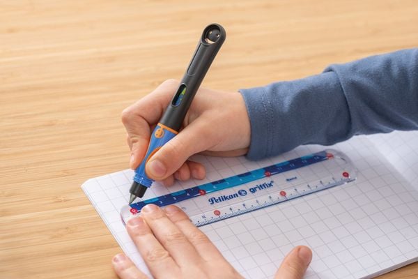 Produktbild: Pelikan griffix Lineal transparent 15 cm