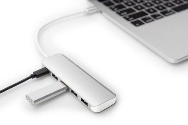 Produktbild: Digitus DA-70242-1 USB-Hub 4+1 Port USB-A USB 3.0 5 GBit/s mit Schnellladeport, mit USB-C&reg; Stecker, mit Aluminiumgeh&auml;use Silber DA-70242-1