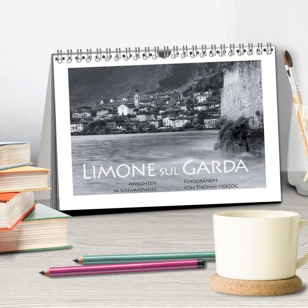 Produktbild: Limone sul Garda schwarzwei&szlig; (Tischkalender 2026 DIN A5 quer), CALVENDO Monatskalender