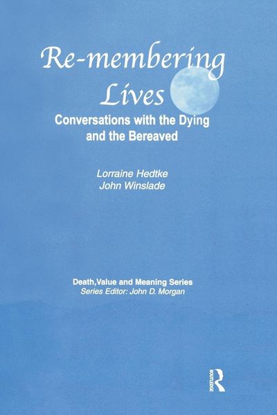 Produktbild: Remembering Lives